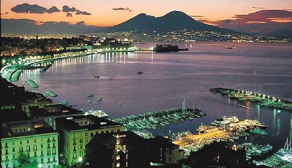 Bed & Breakfast Portanova Napoli Bagian luar foto