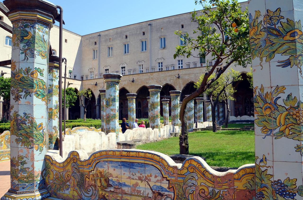 Bed & Breakfast Portanova Napoli Bagian luar foto