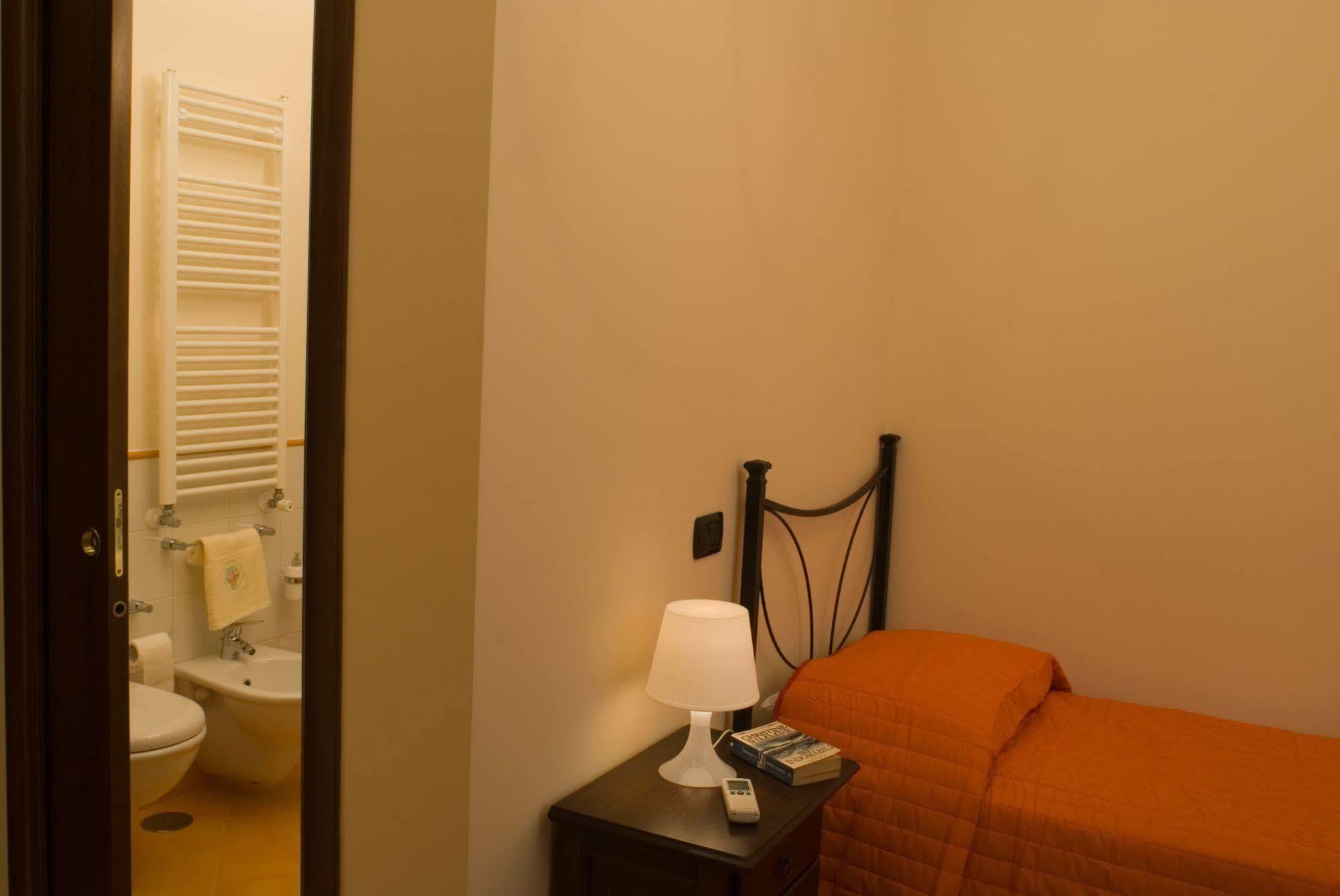 Bed & Breakfast Portanova Napoli Bagian luar foto