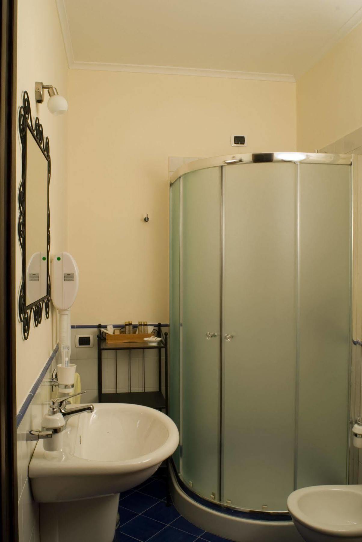 Bed & Breakfast Portanova Napoli Bagian luar foto